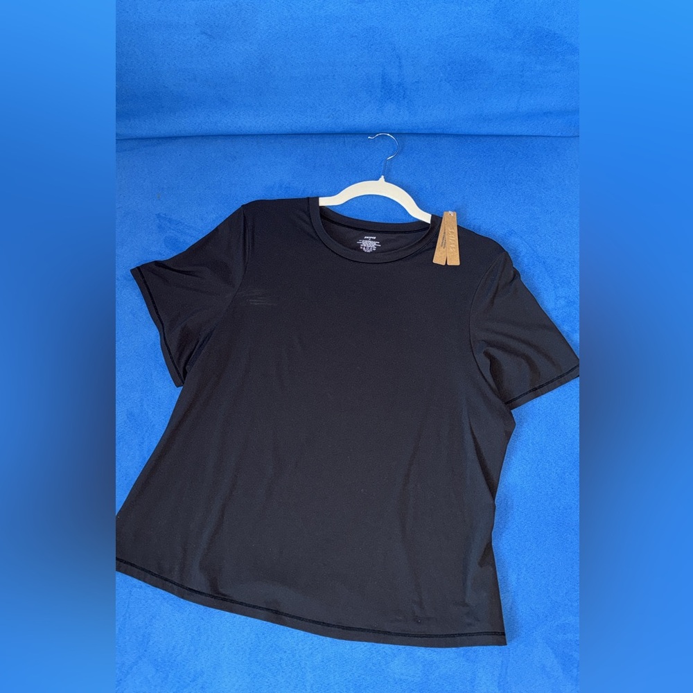 SKIMS FITS EVERYBODY SHORT SLEEVE